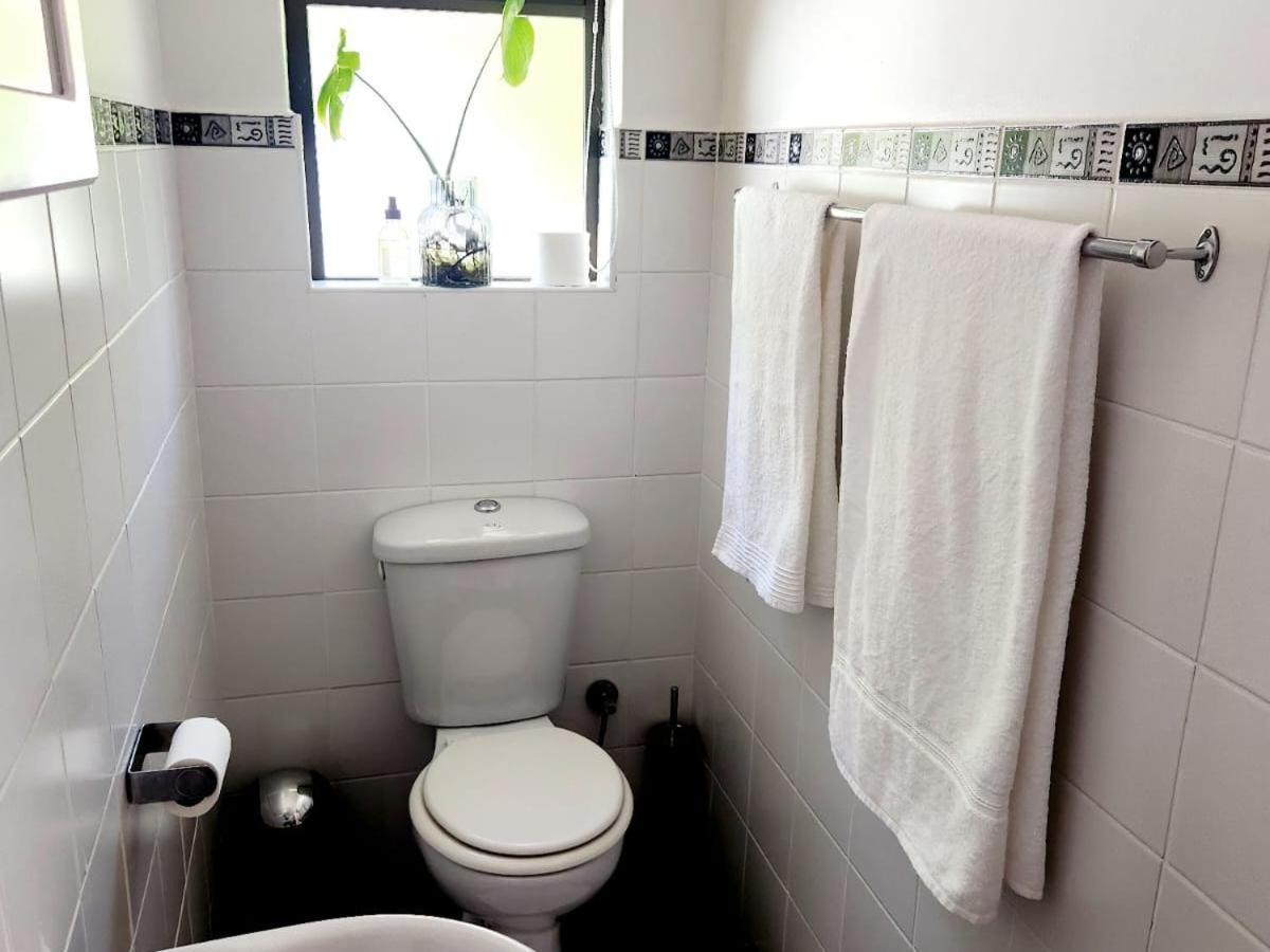 Eikelower Accommodation สเตลเลนบอช ภายนอก รูปภาพ